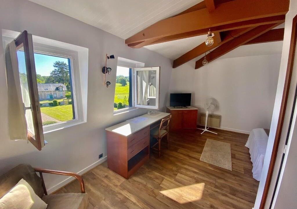 Photo of Others in Touques