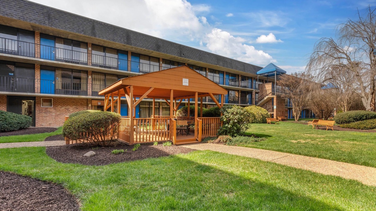 Photo of Others in Tysons