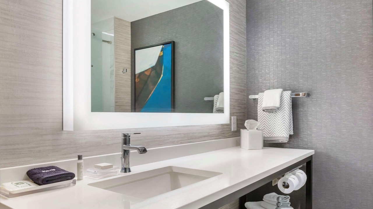 Photo of Others in Downtown Niagara Falls