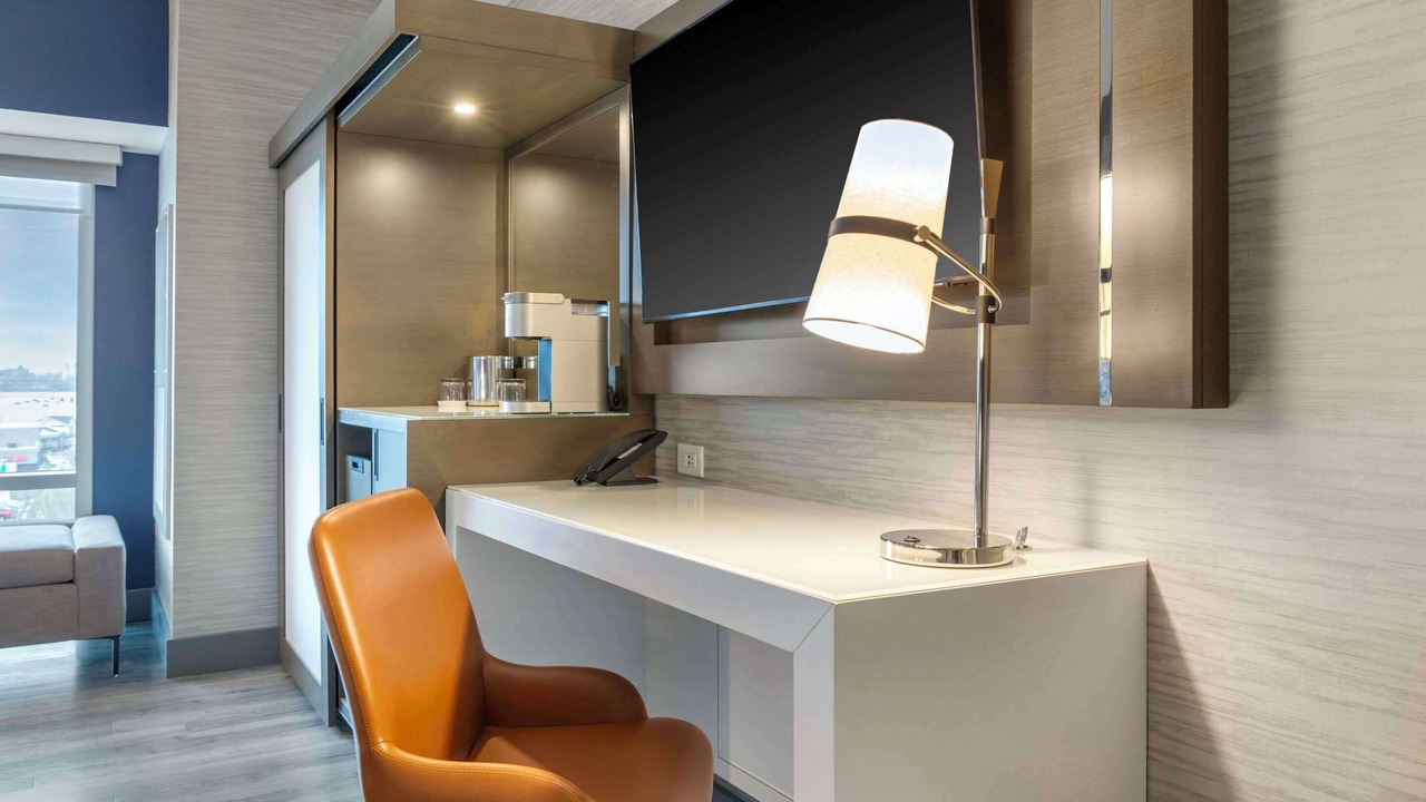 Photo of Bedroom in Downtown Niagara Falls