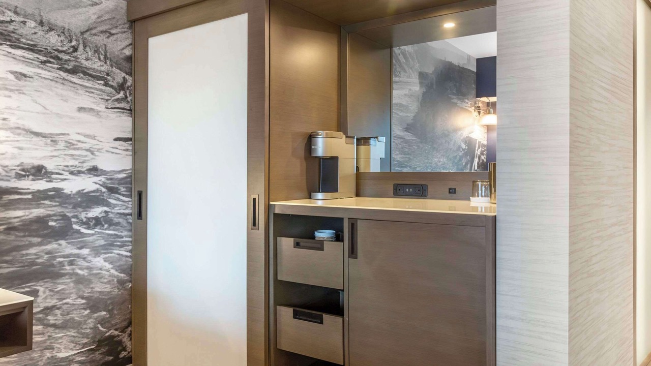 Photo of Others in Downtown Niagara Falls