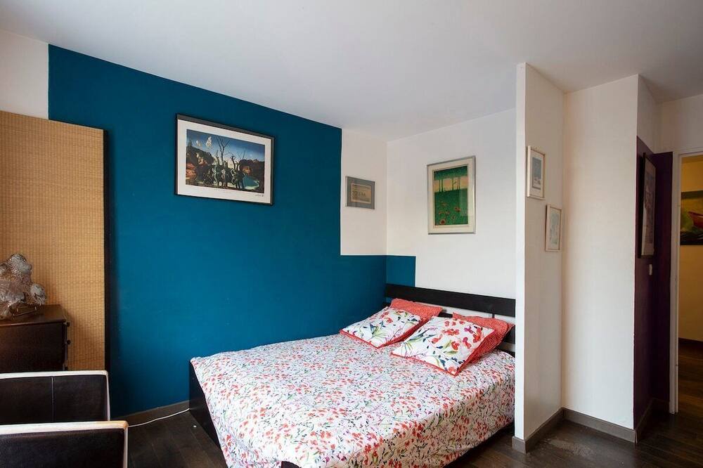 Photo of Bedroom in 19th Arrondissement