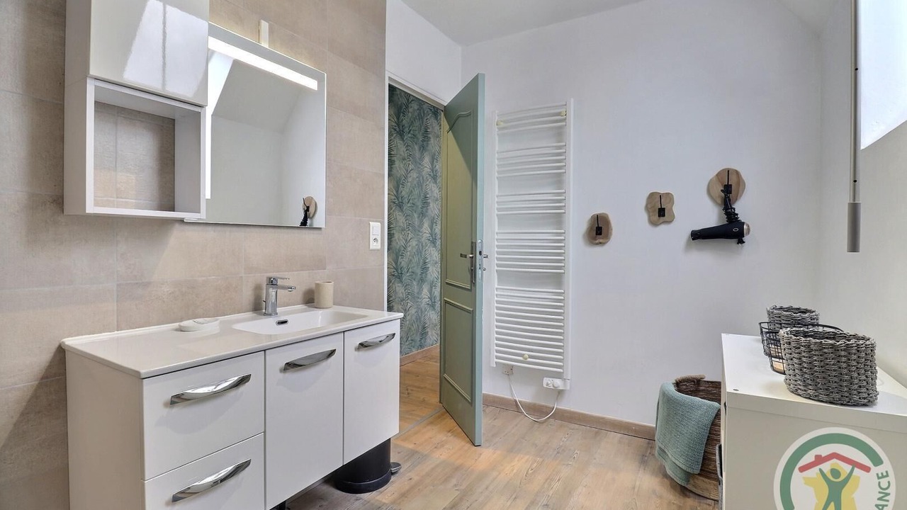 Photo of Others in Dinge