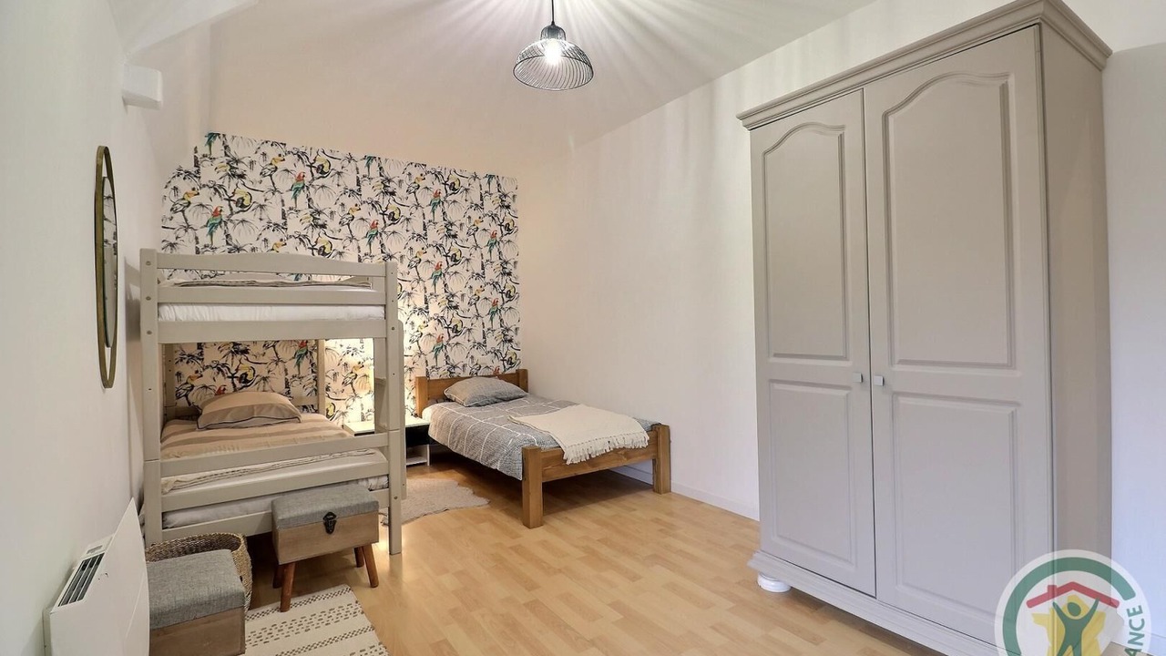 Photo of Others in Dinge