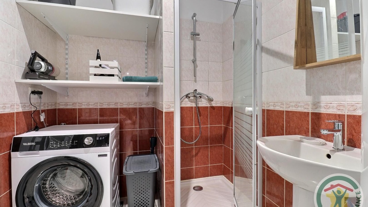 Photo of Others in Dinge