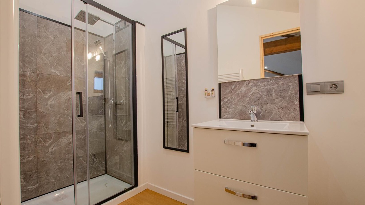 Photo of Bathroom in Joncreuil