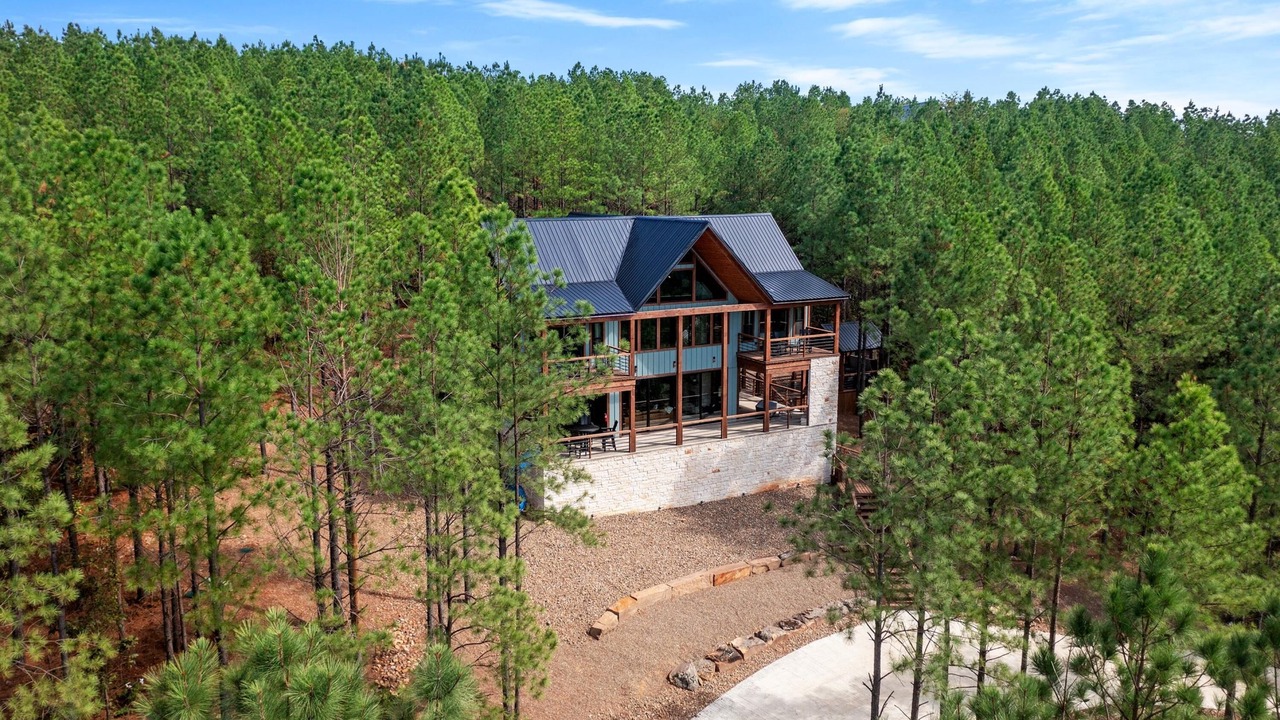 Photo of Others in Broken Bow