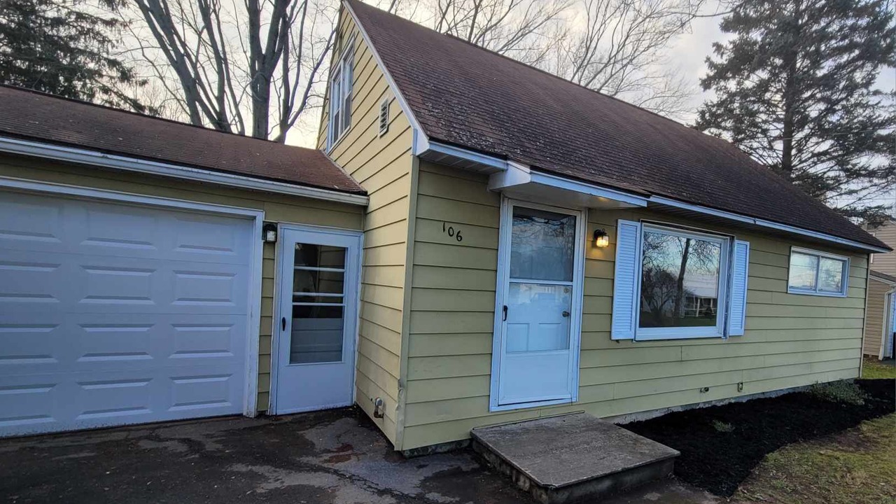 Photo of Outdoor in Lindbergh Lawns