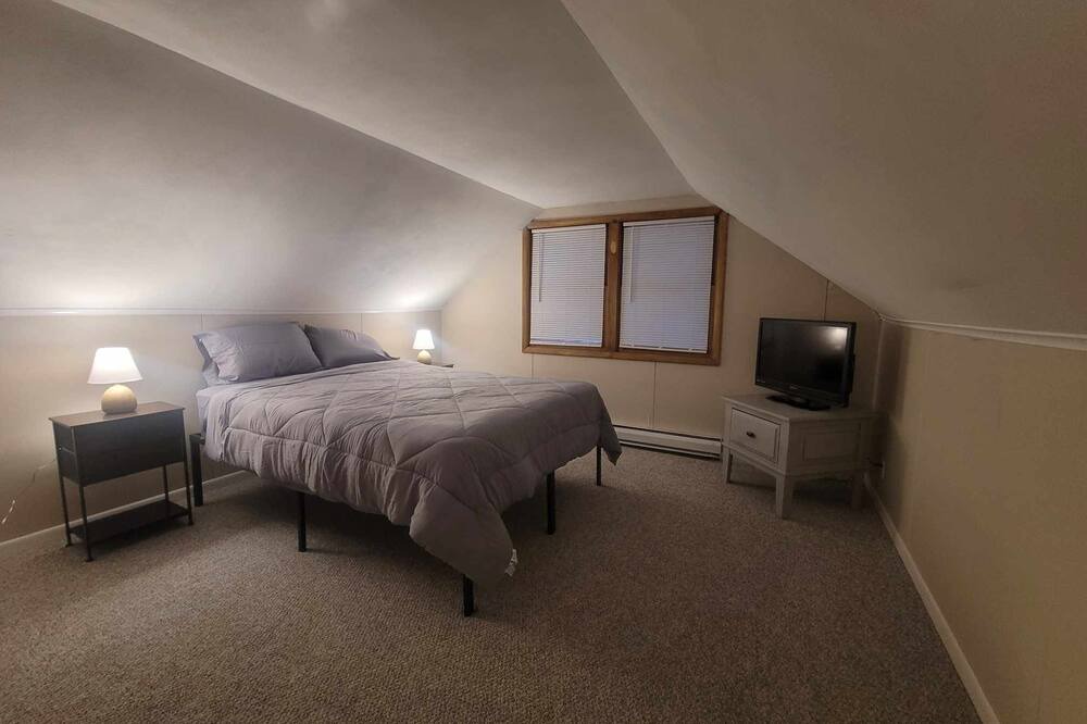 Photo of Bedroom in Lindbergh Lawns