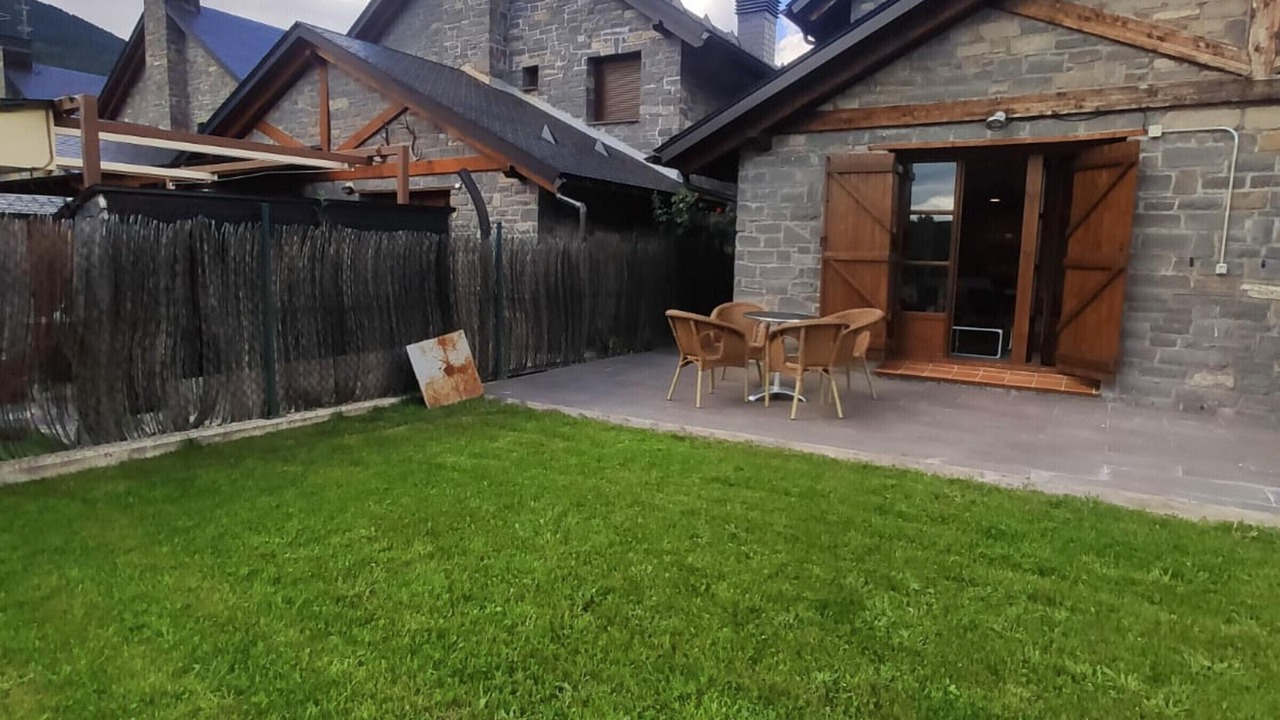 Photo of Patio Balcony in Villanua