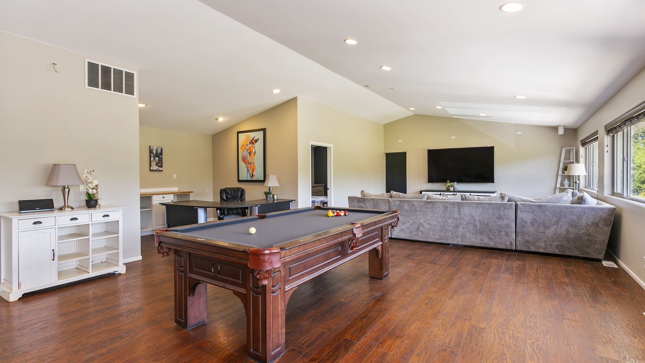 Photo of Bedroom in Blaine