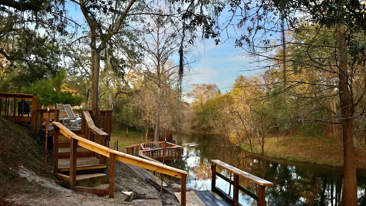 Photo of Outdoor in Ridge Manor