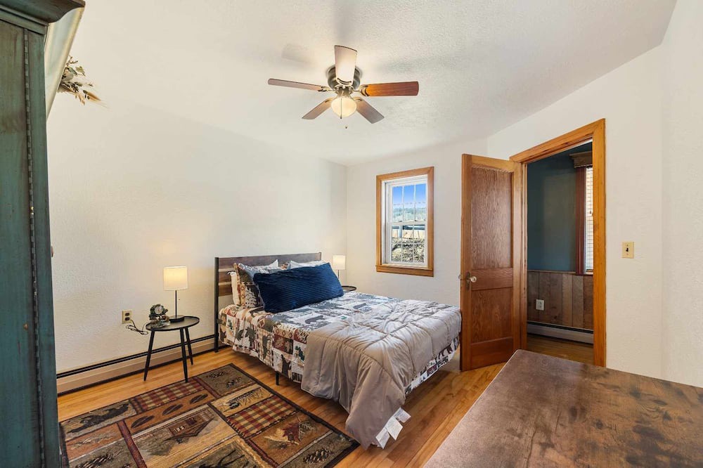 Photo of Bedroom in Riverton