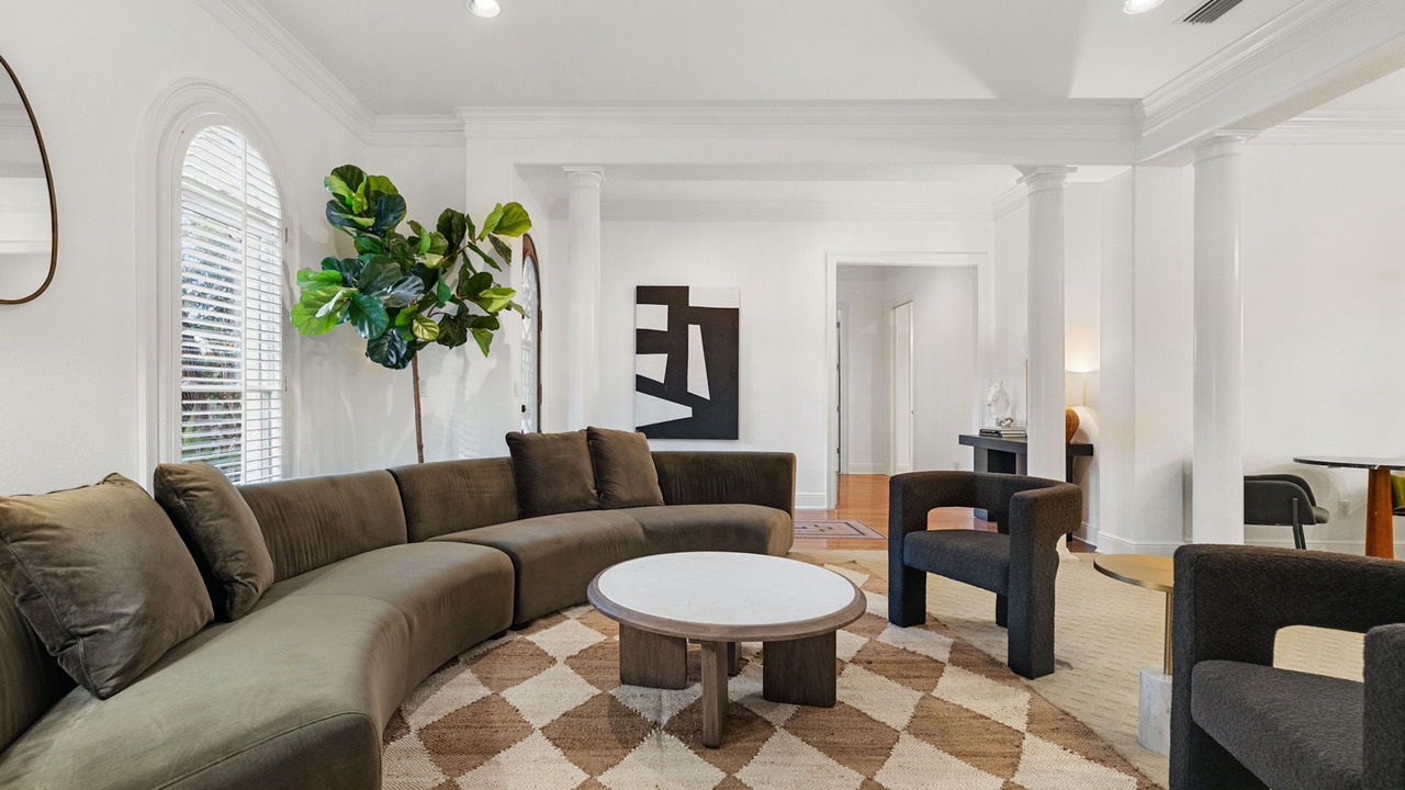 Photo of Livingroom in Tarrytown