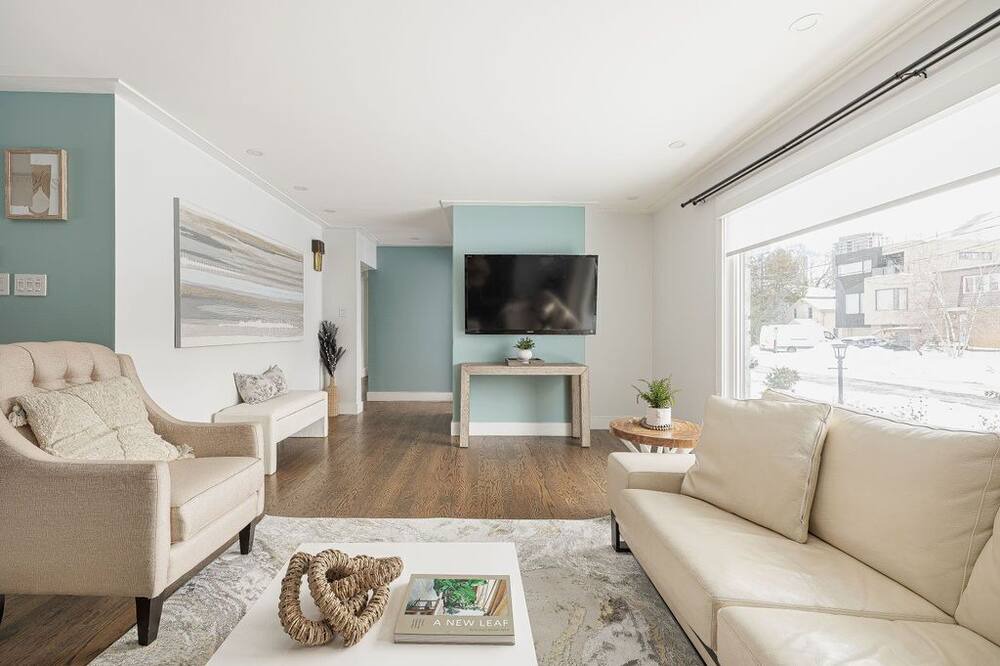 Photo of Livingroom in Westboro