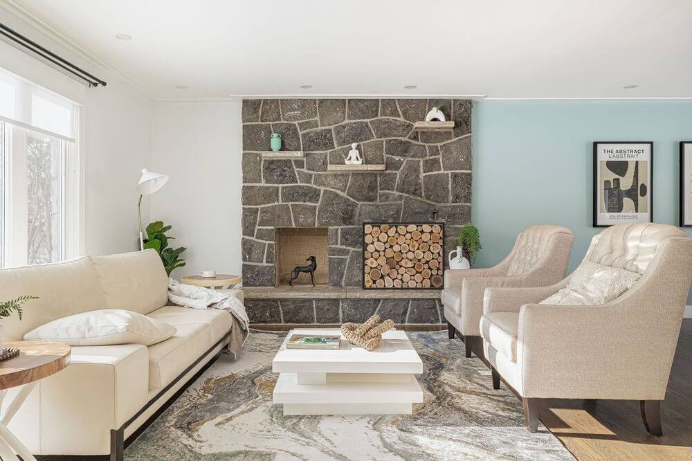 Photo of Livingroom in Westboro