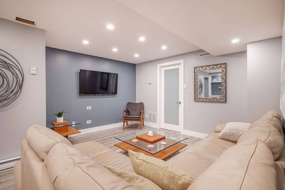 Photo of Livingroom in Westboro