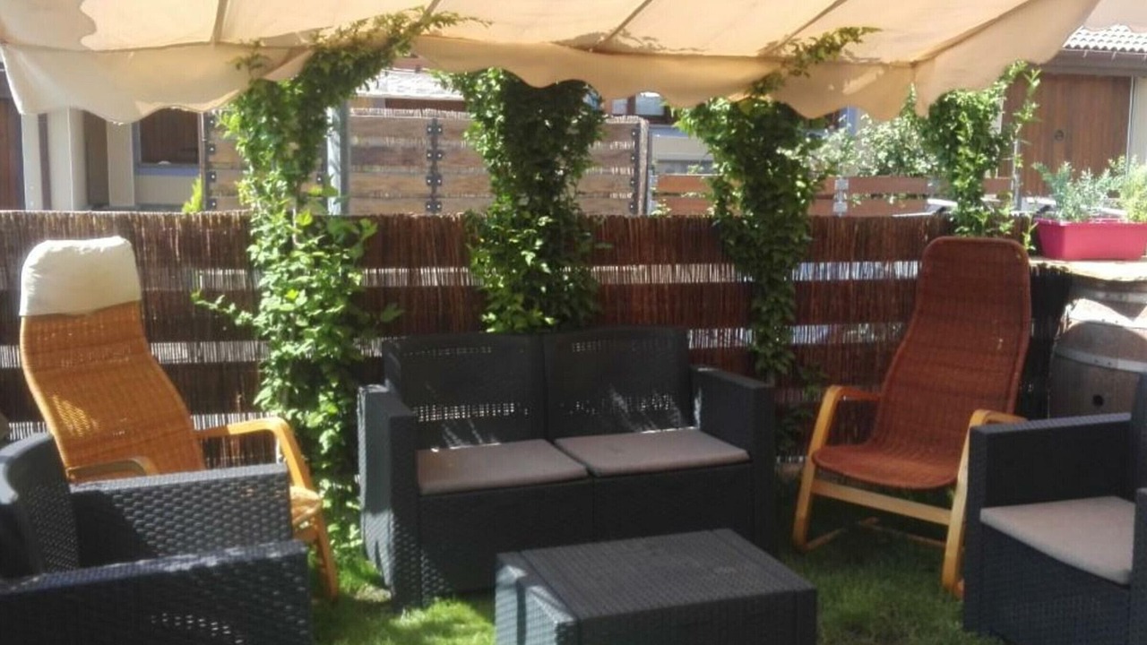 Photo of Outdoor in Abena