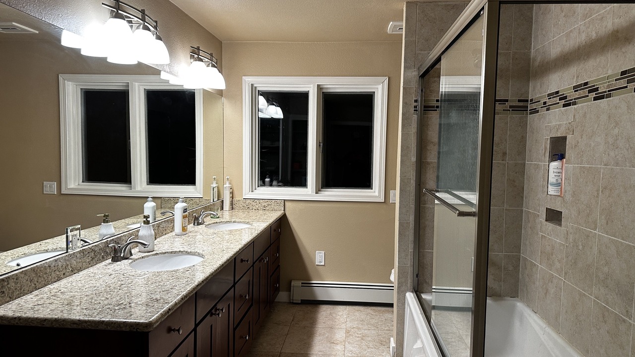 Photo of Others in Mirrormont