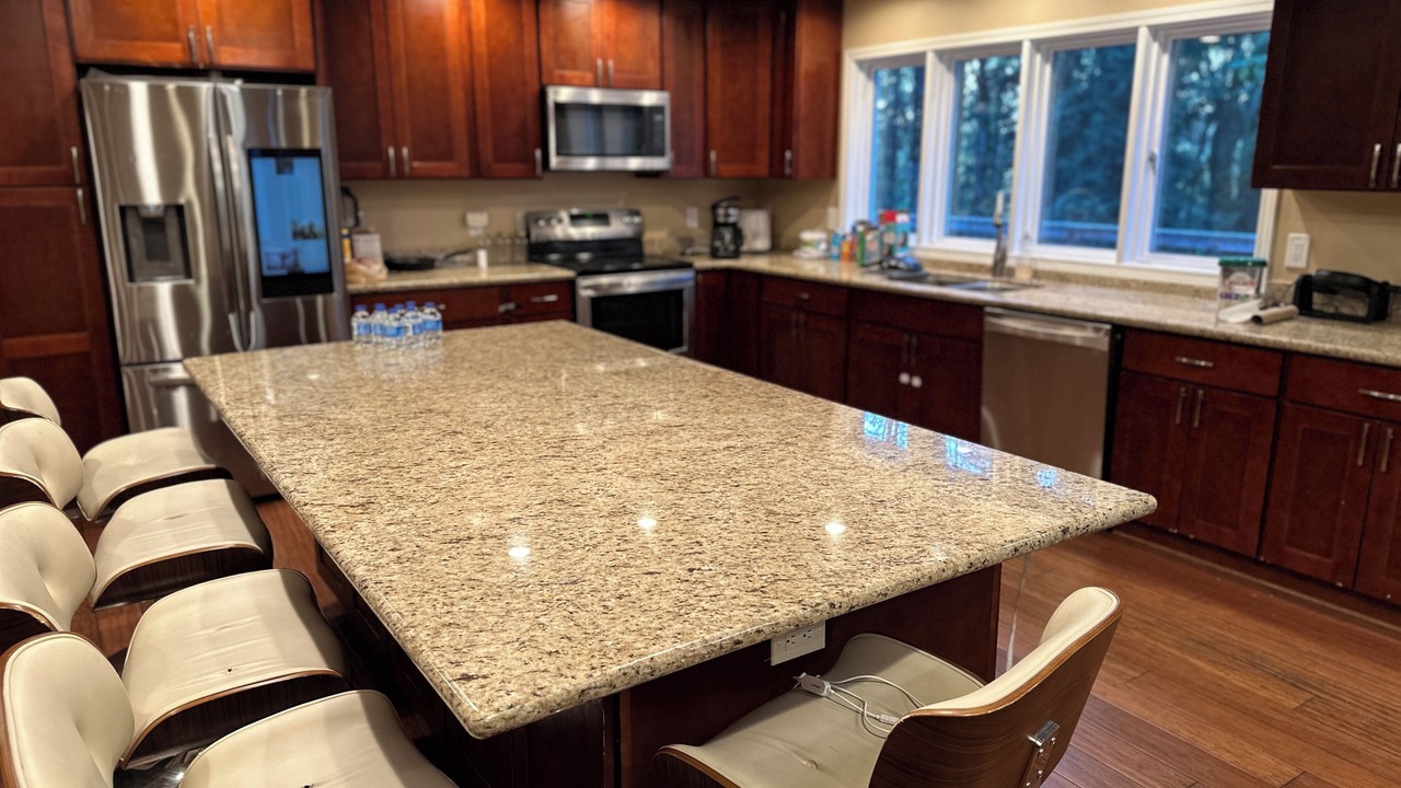 Photo of Kitchen in Mirrormont