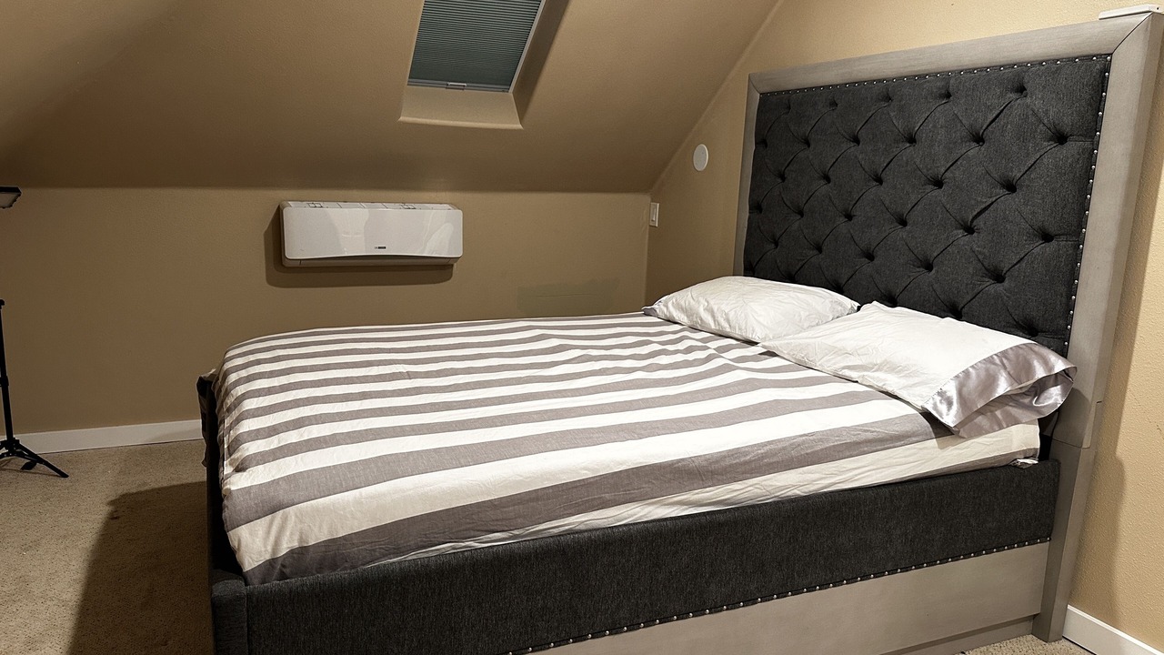 Photo of Others in Mirrormont