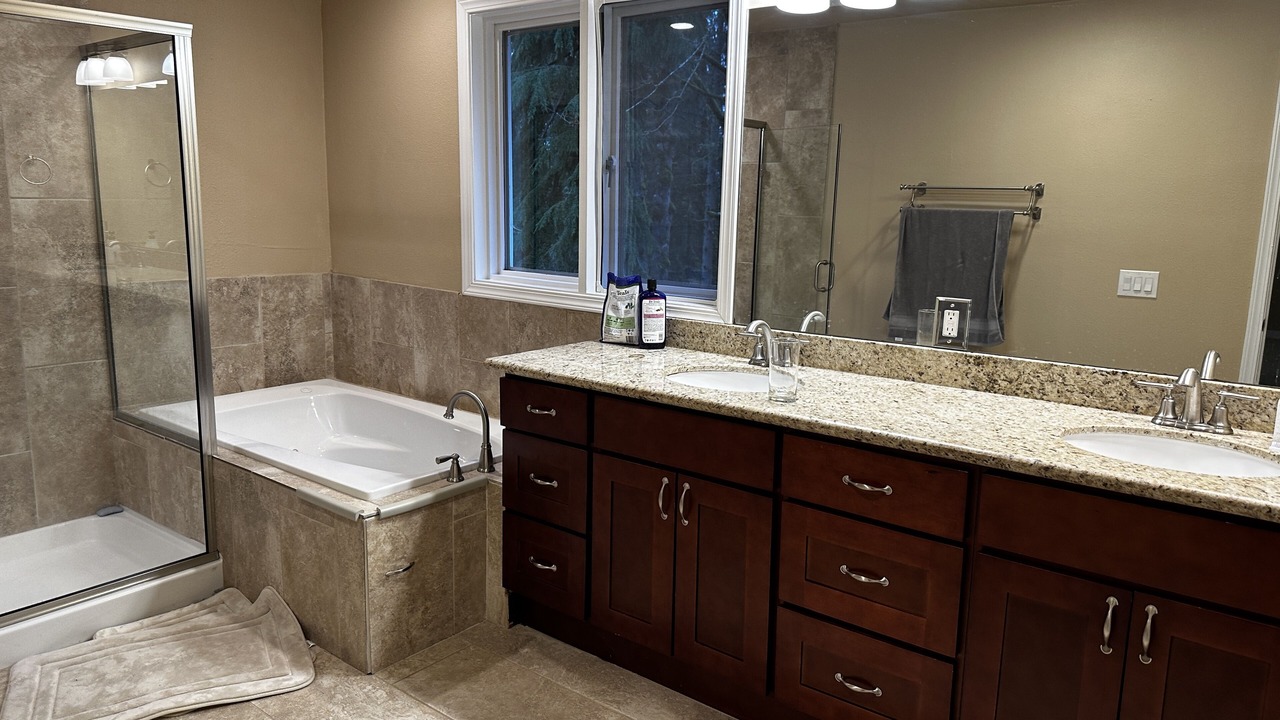 Photo of Others in Mirrormont