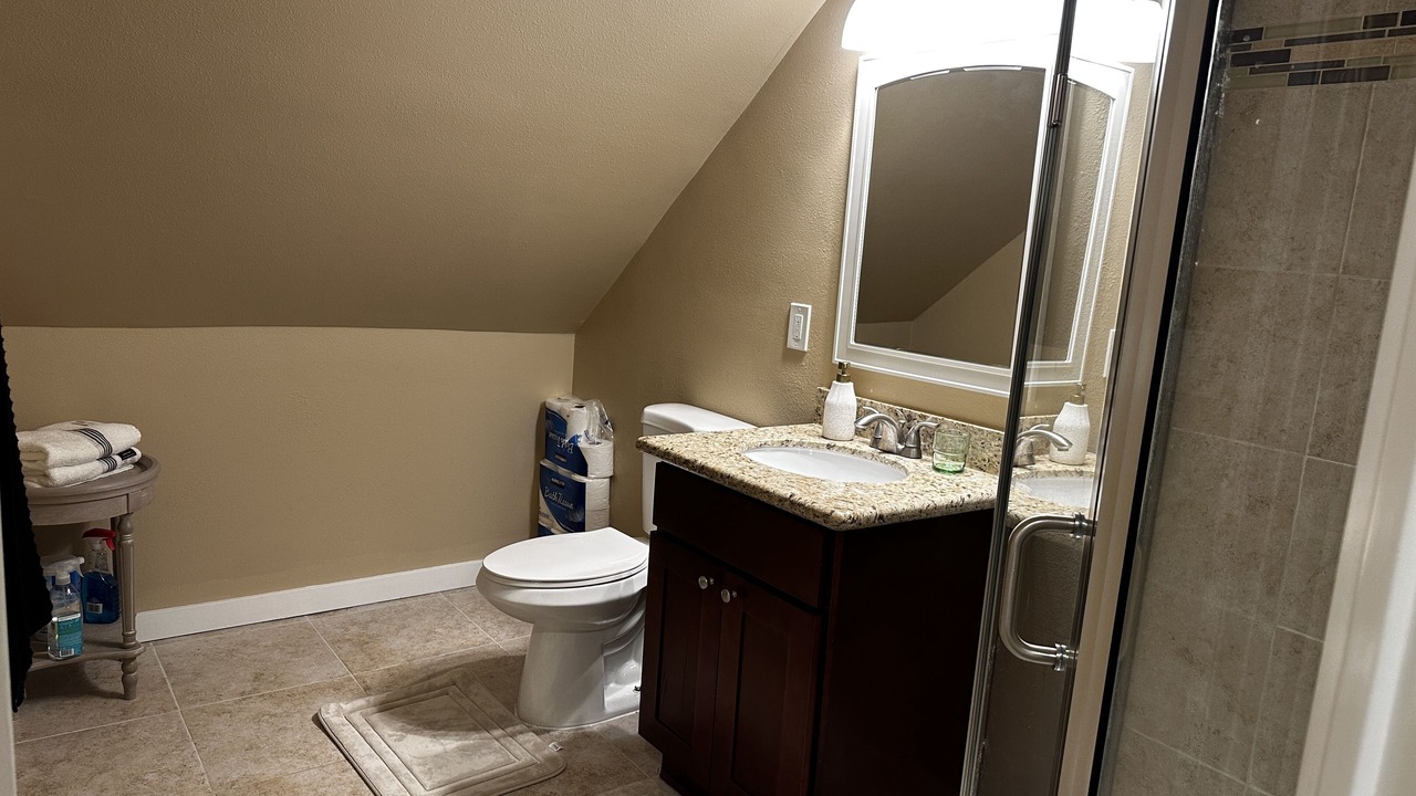 Photo of Others in Mirrormont