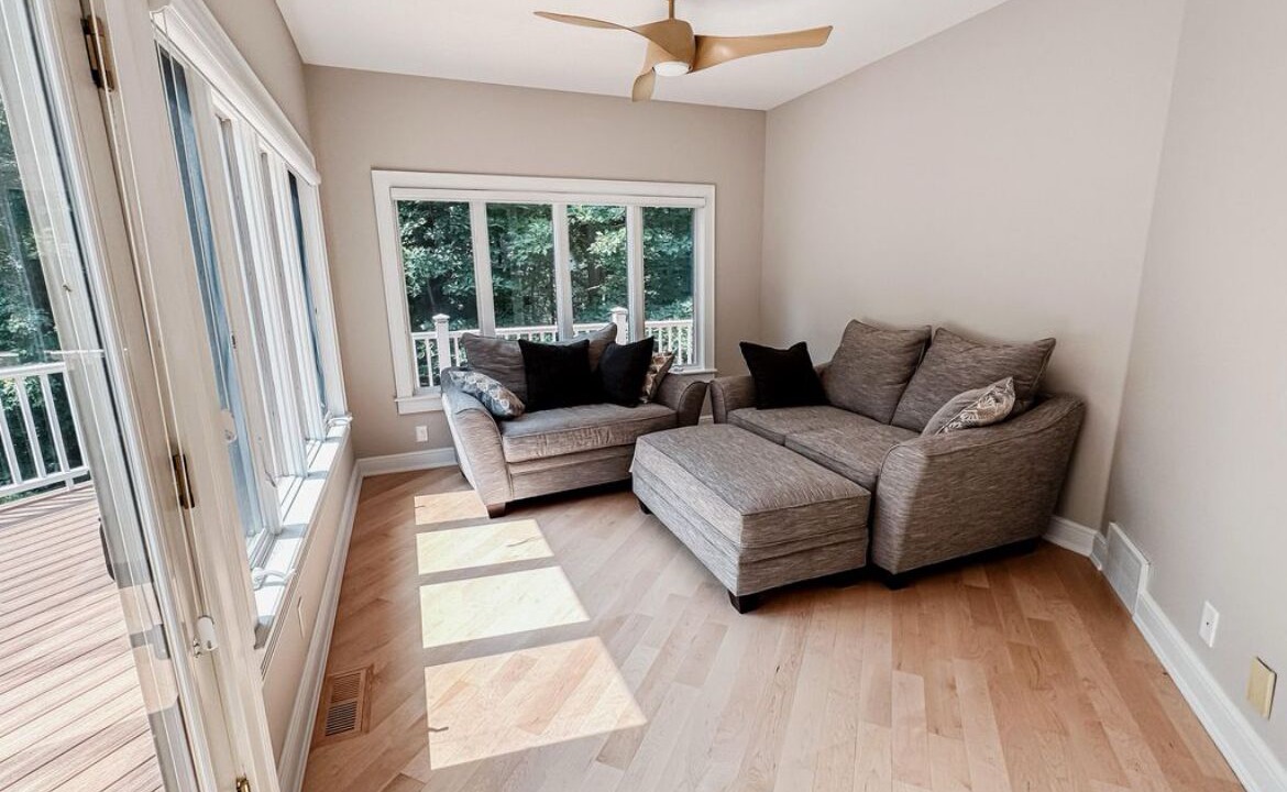 Photo of Livingroom in Spring Lake
