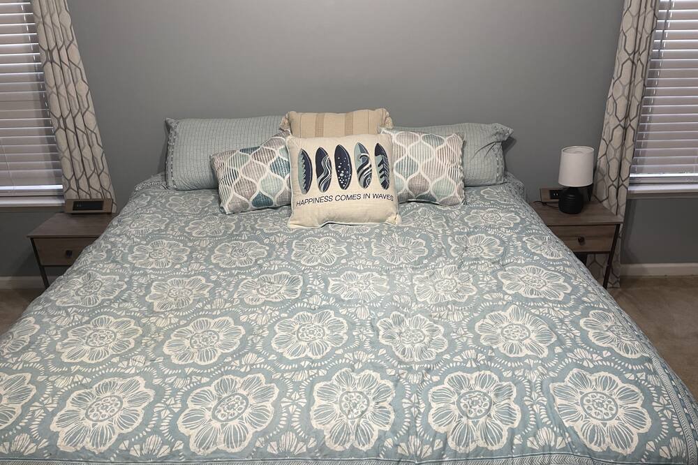 Photo of Bedroom in Evans