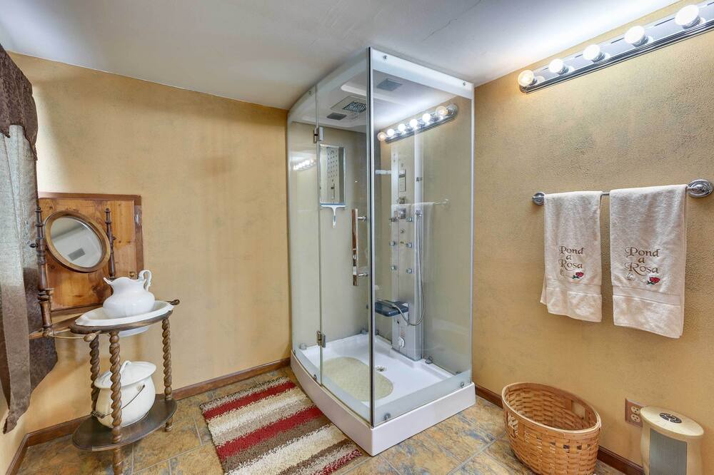 Photo of Bathroom in Hutchinson