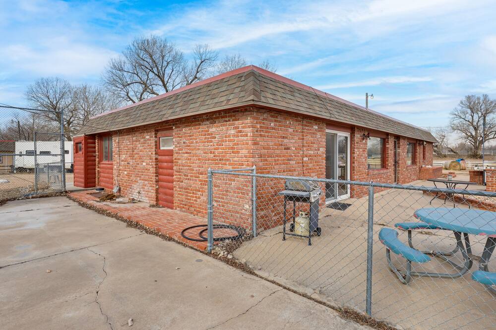 Photo of Outdoor in Hutchinson