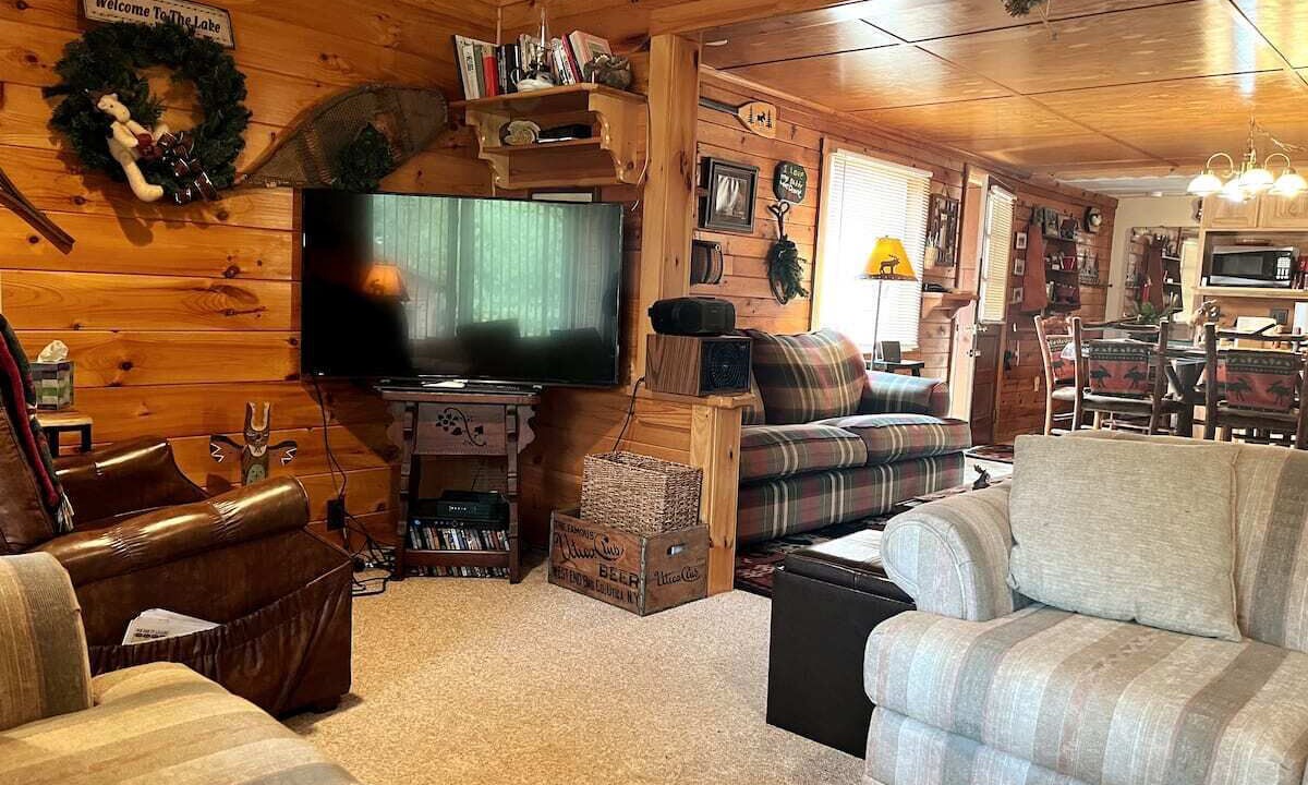 Photo of Livingroom in Town of Webb