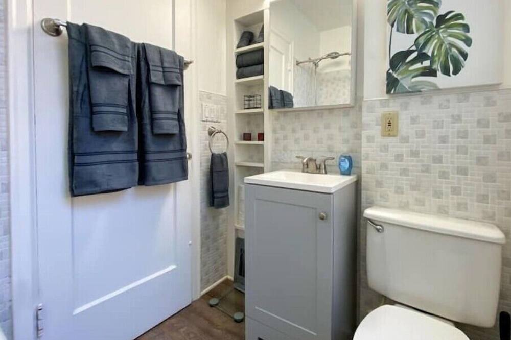 Photo of Bathroom in Irvington