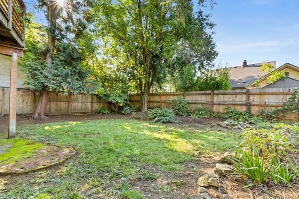 Photo of Outdoor in Irvington