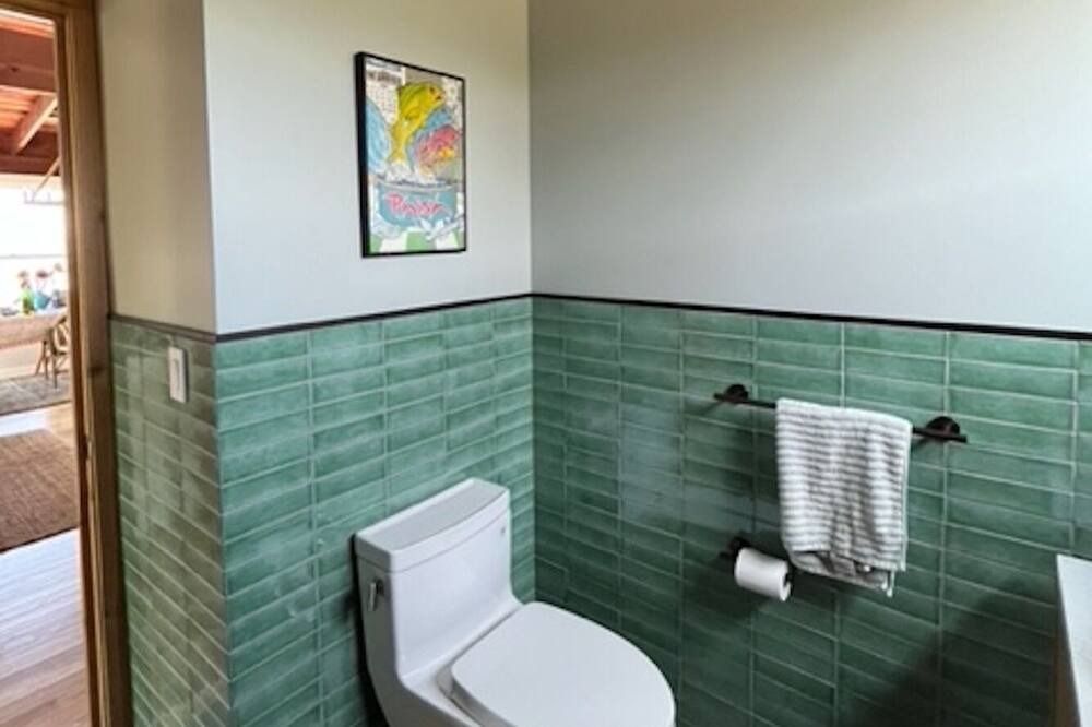 Photo of Bathroom in Bayberry Dunes