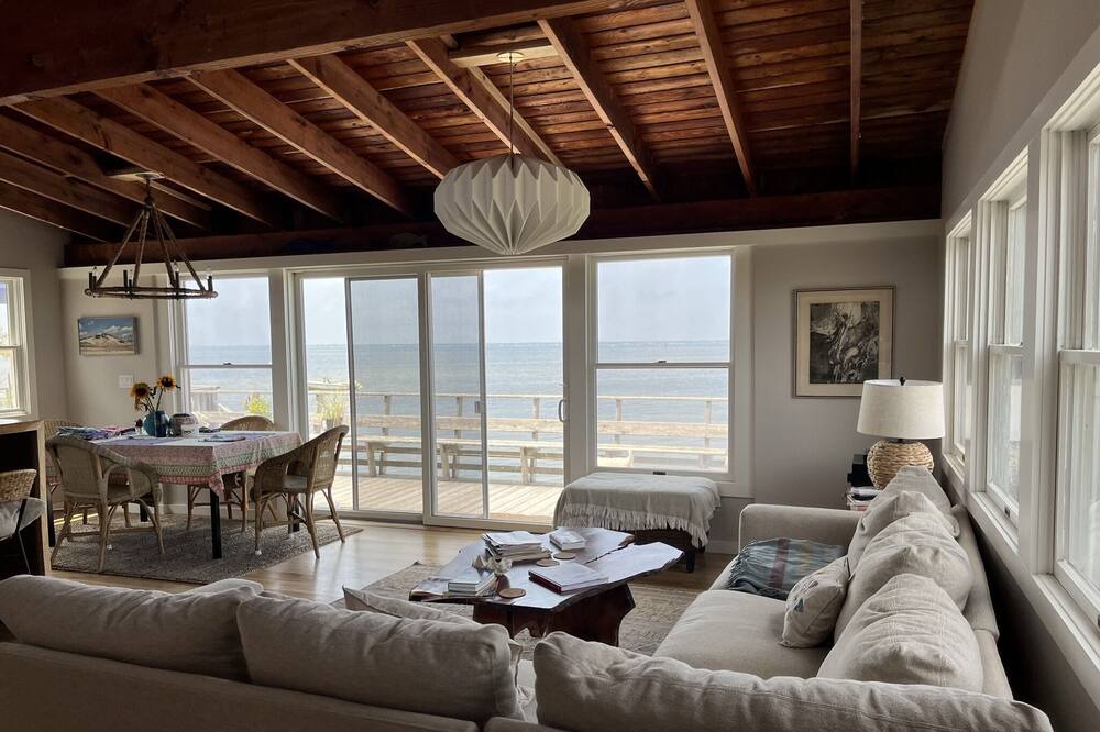 Photo of Livingroom in Bayberry Dunes