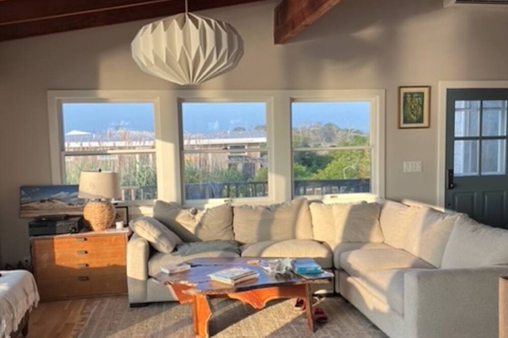 Photo of Livingroom in Bayberry Dunes
