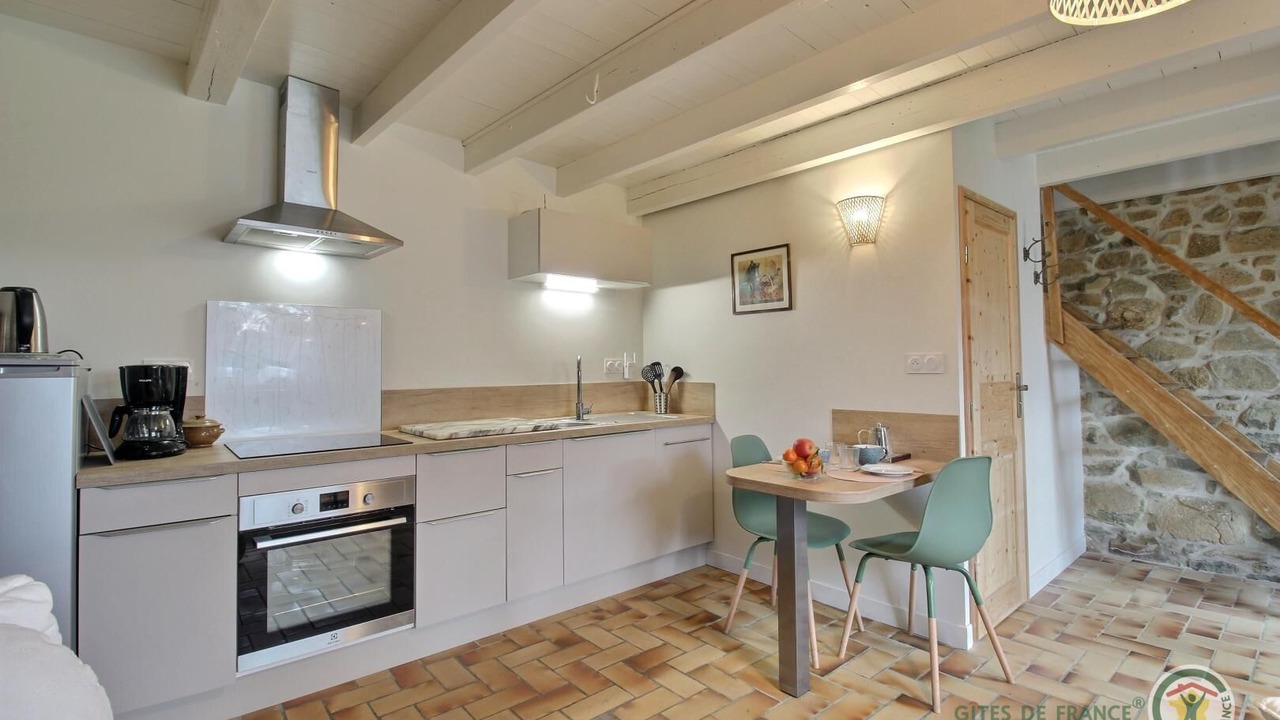 Photo of Kitchen in Plougrescant