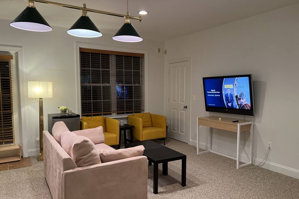 Photo of Livingroom in Dunn Loring
