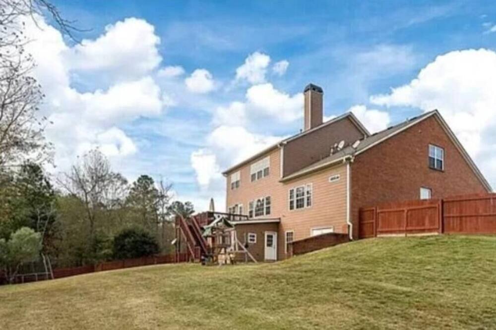 Photo of Outdoor in Locust Grove