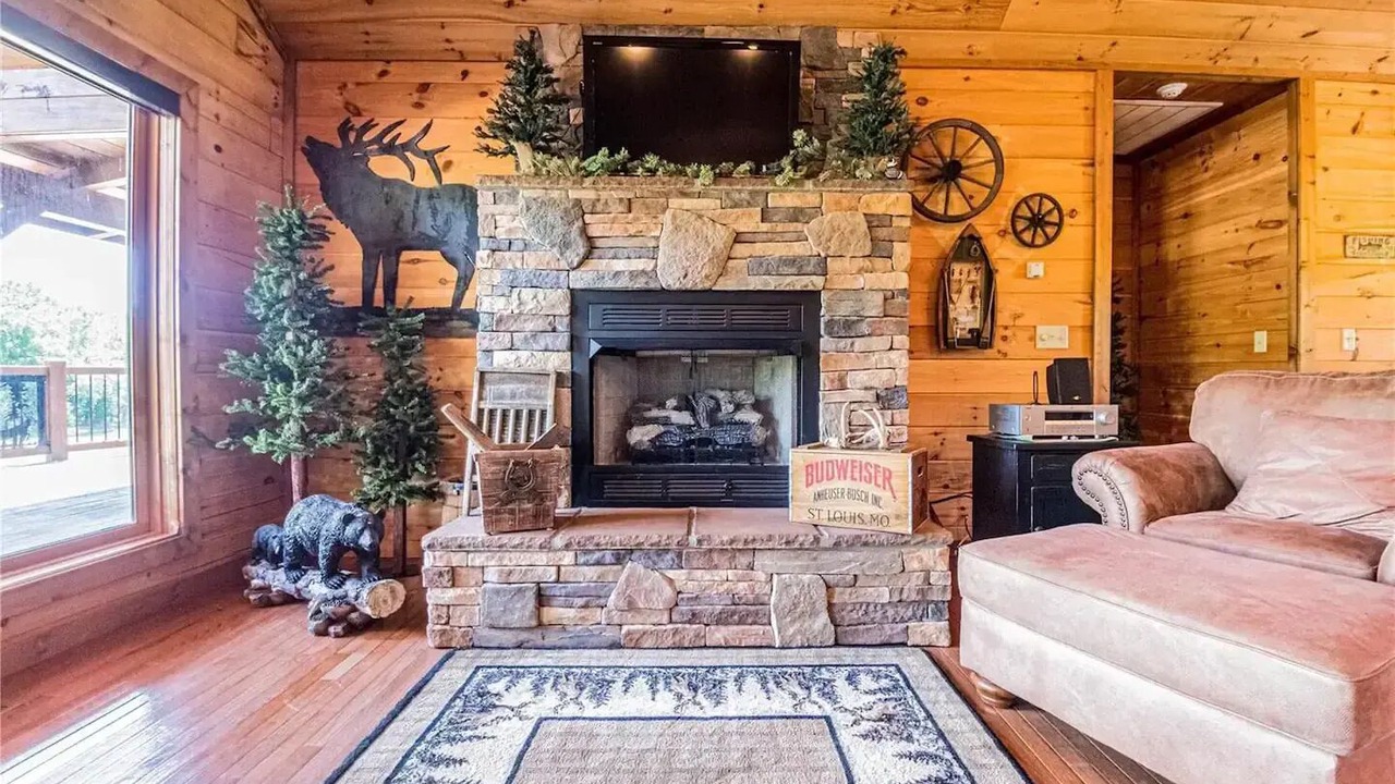 Photo of Livingroom in Doniphan