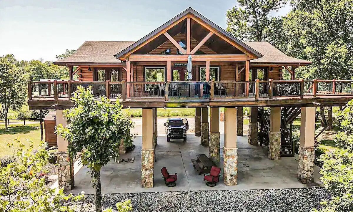 Photo of Outdoor in Doniphan