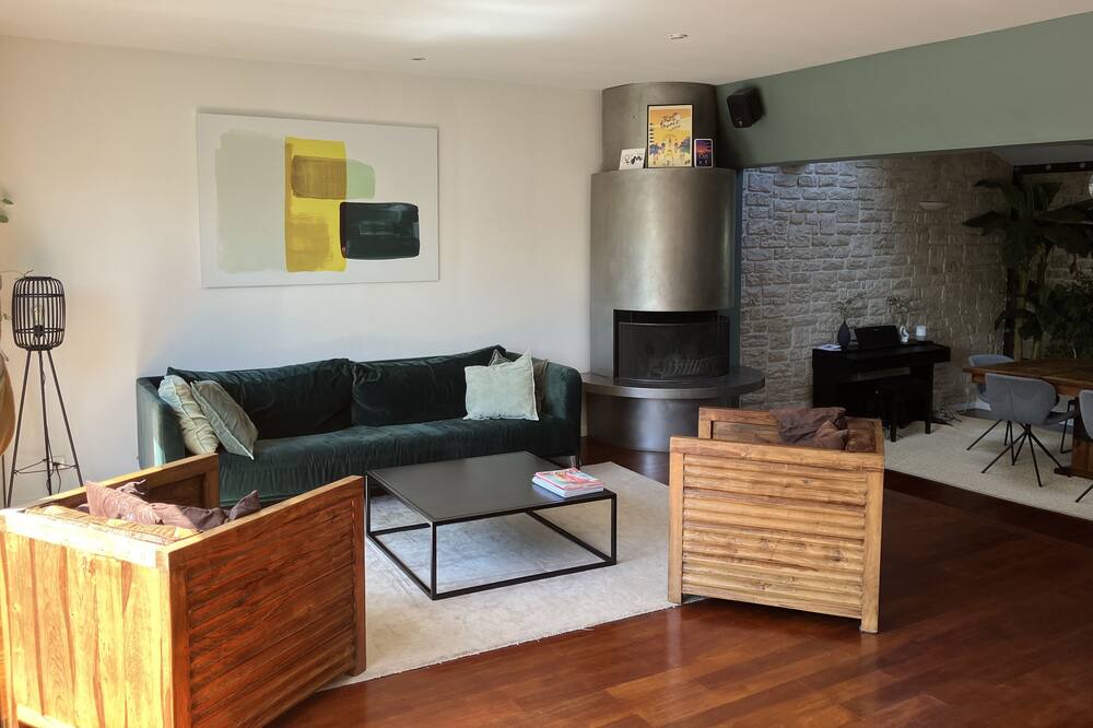 Photo of Livingroom in Palaiseau