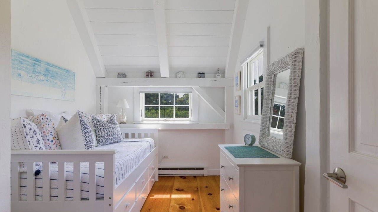 Photo of Others in Surfside