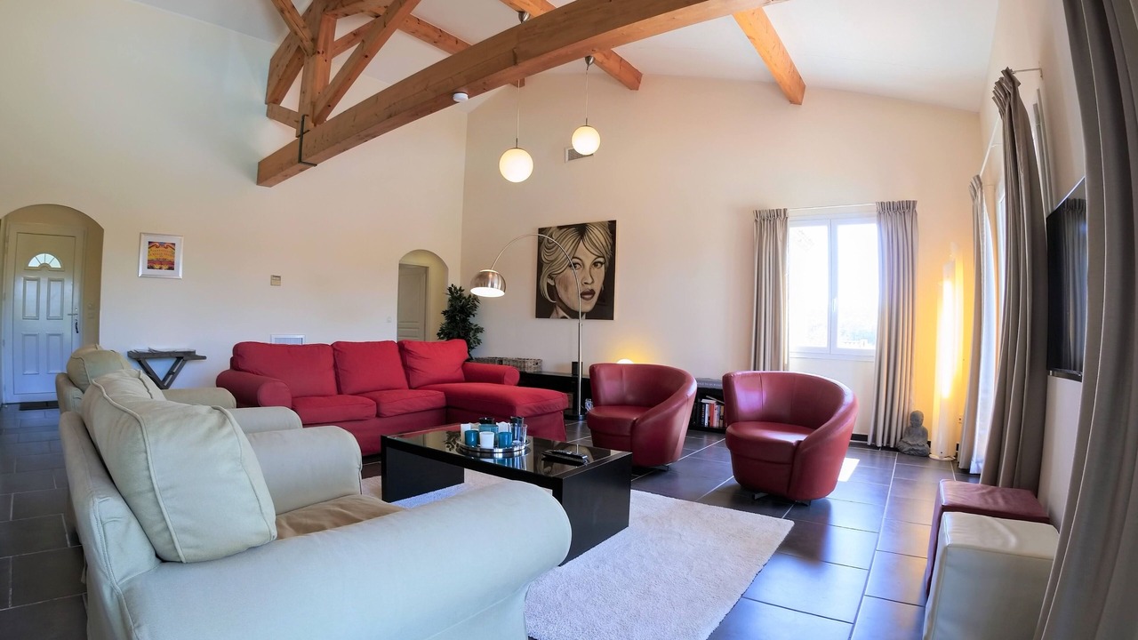 Photo of Others in Escales