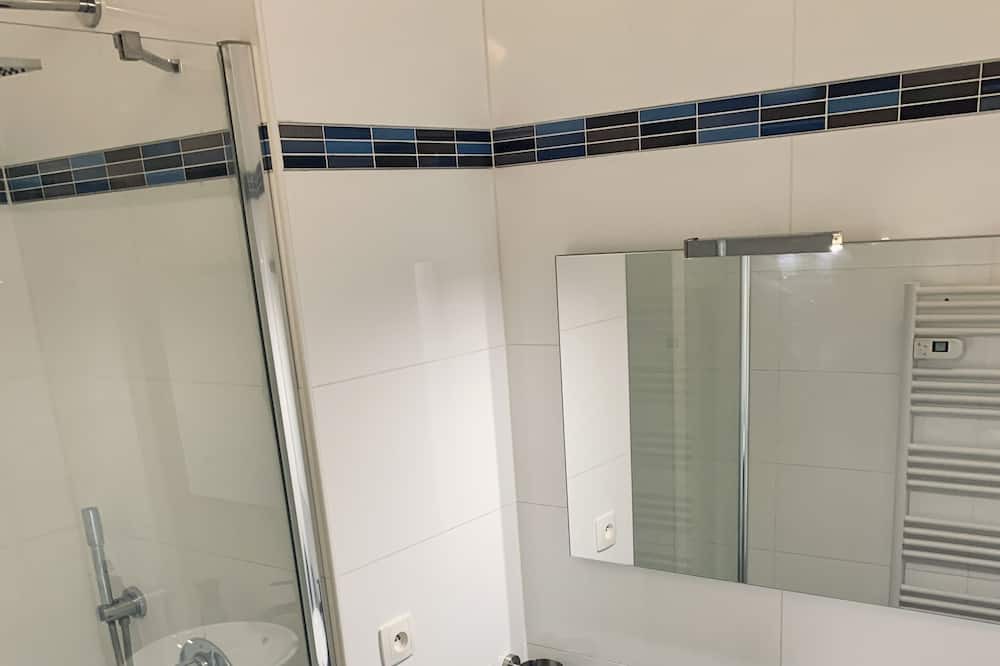 Photo of Bathroom in Quartier du chateau