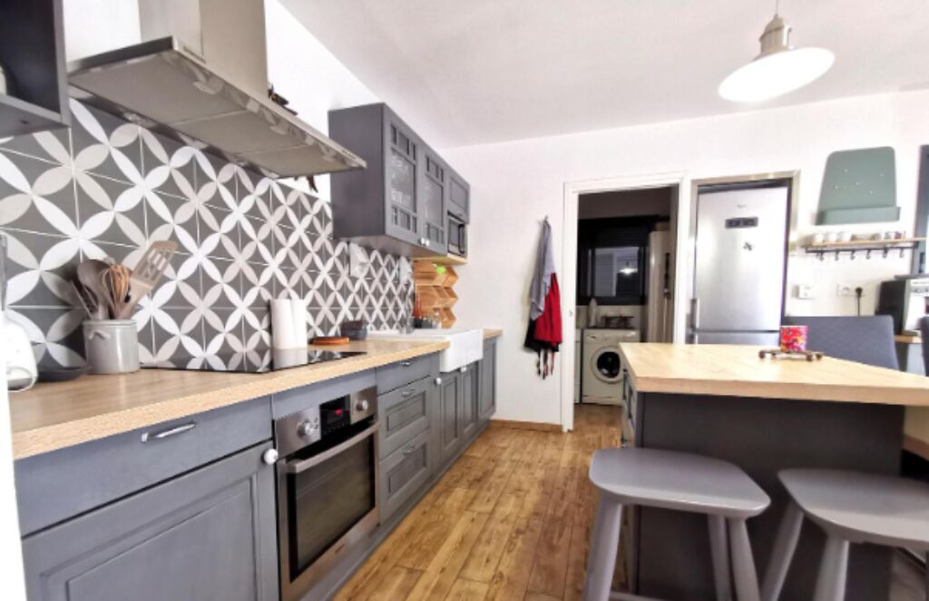 Photo of Kitchen in Pomerols