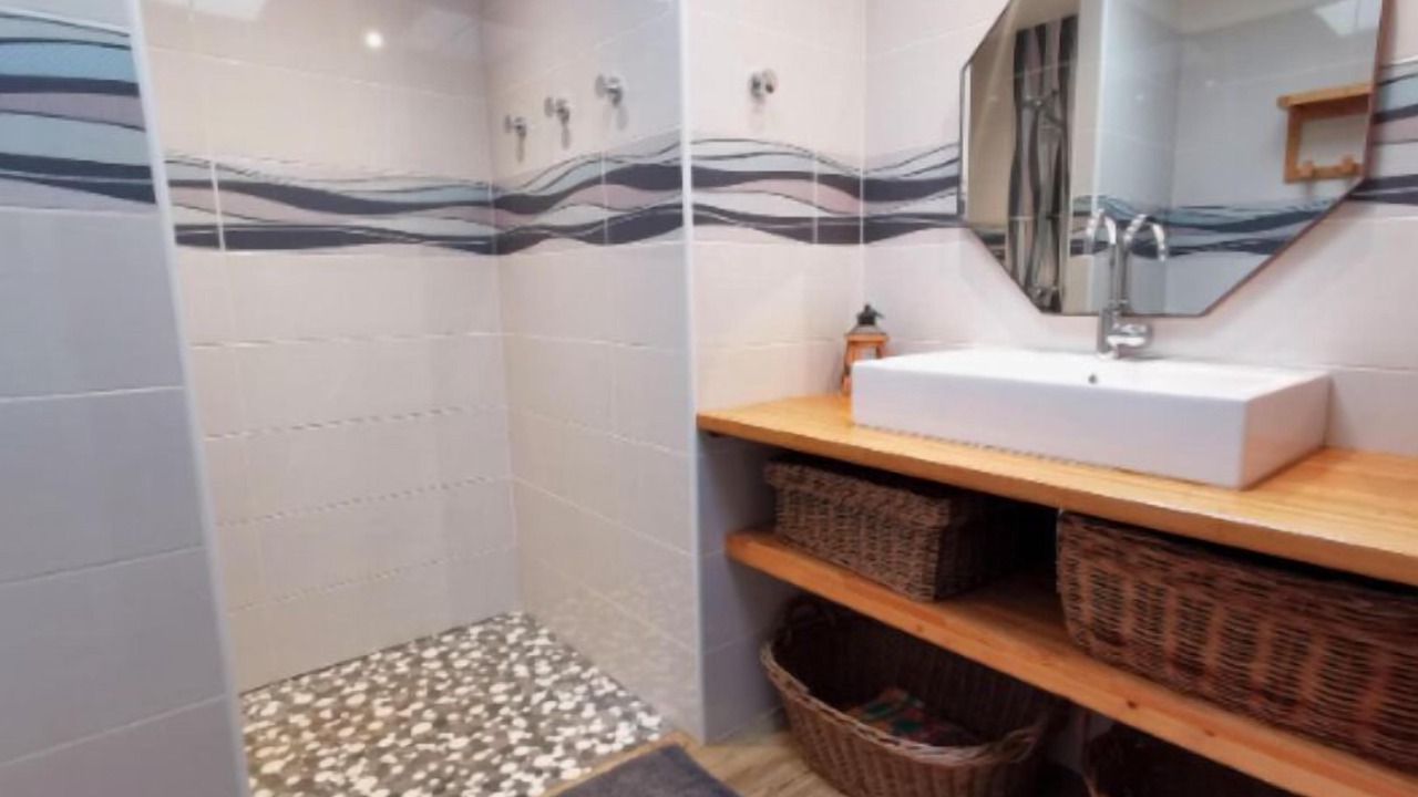 Photo of Others in Pomerols