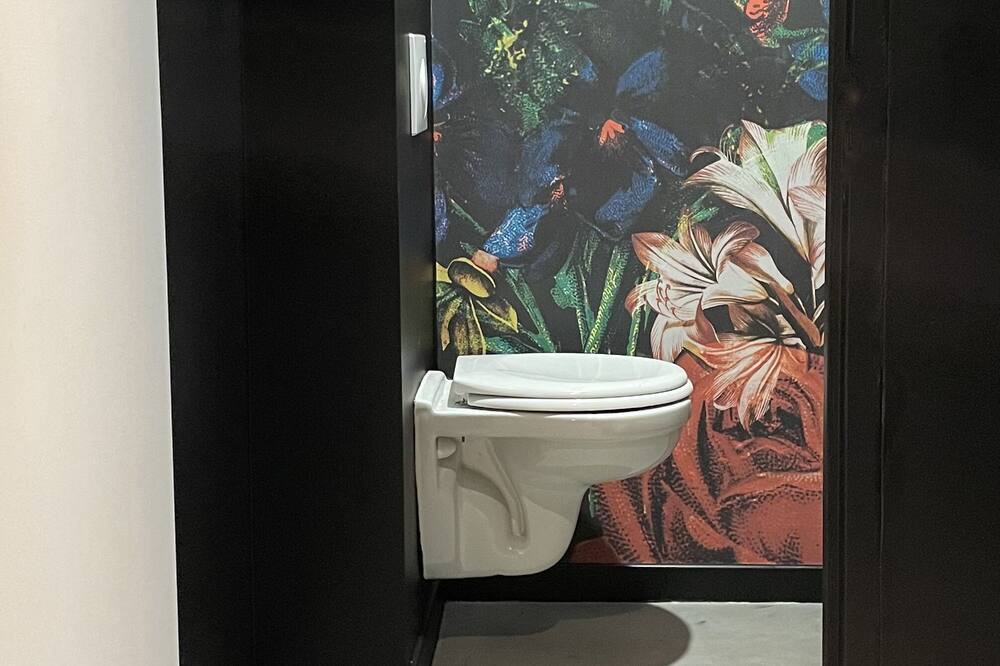 Photo of Others in Allaire