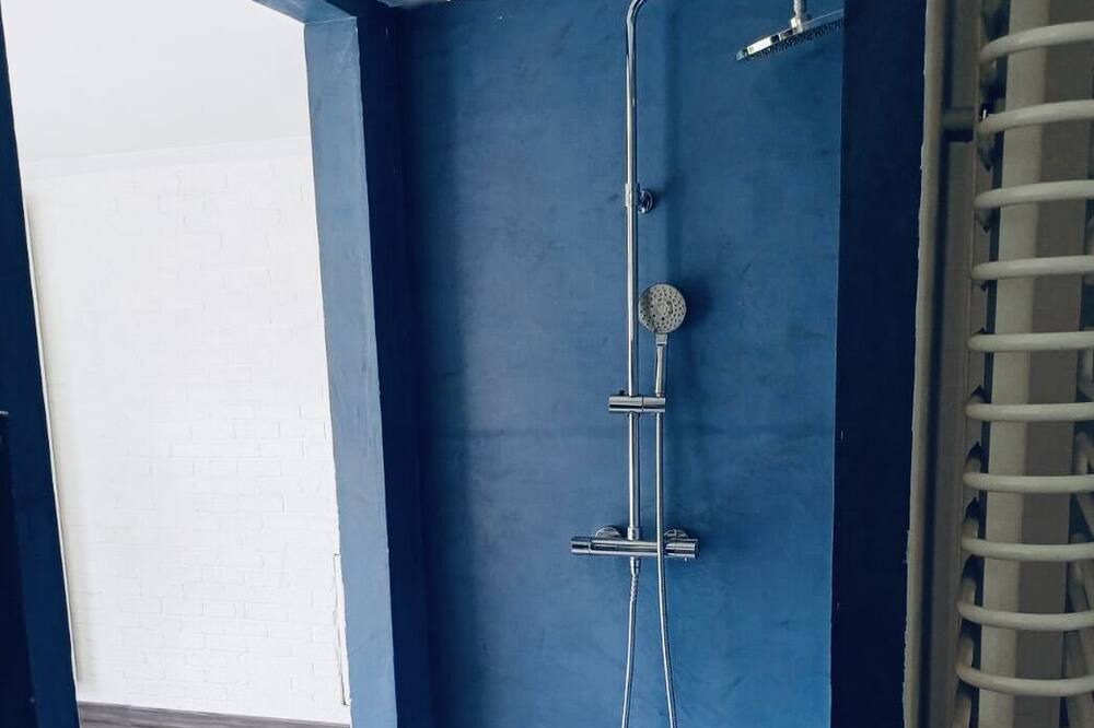 Photo of Others in Allaire